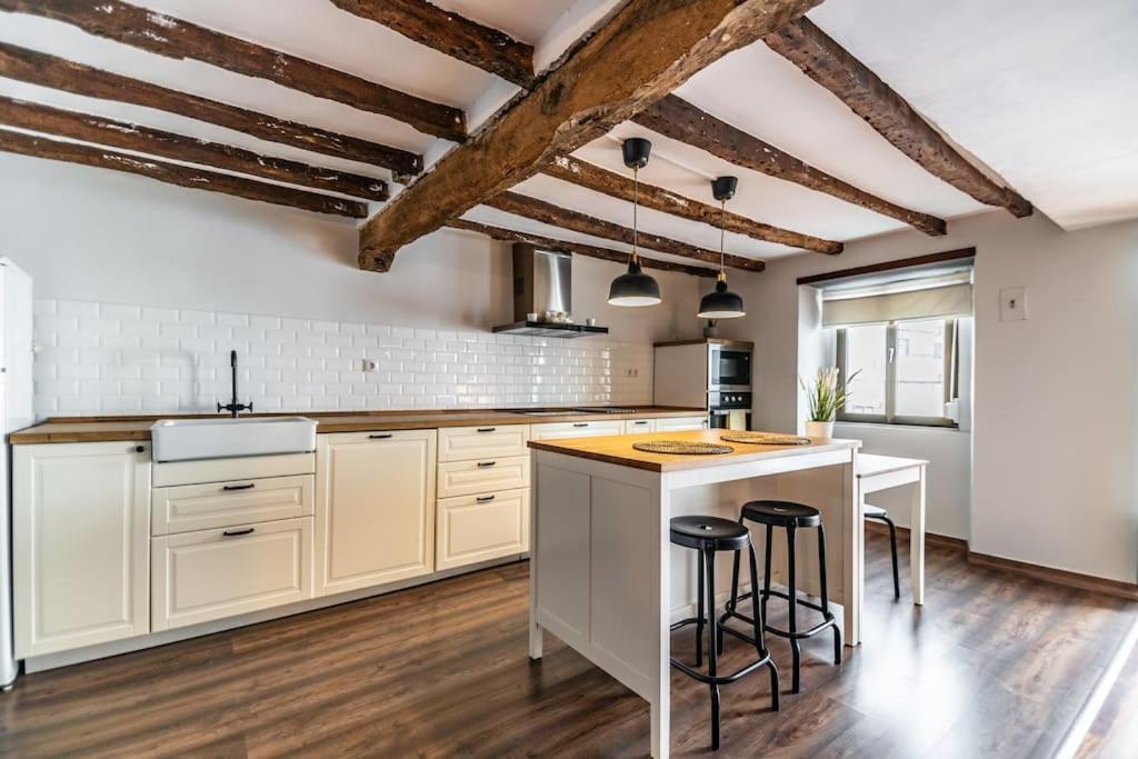 Apartamento De Diseno Junto Al Puerto De Castro Urdiales Apartment Екстериор снимка