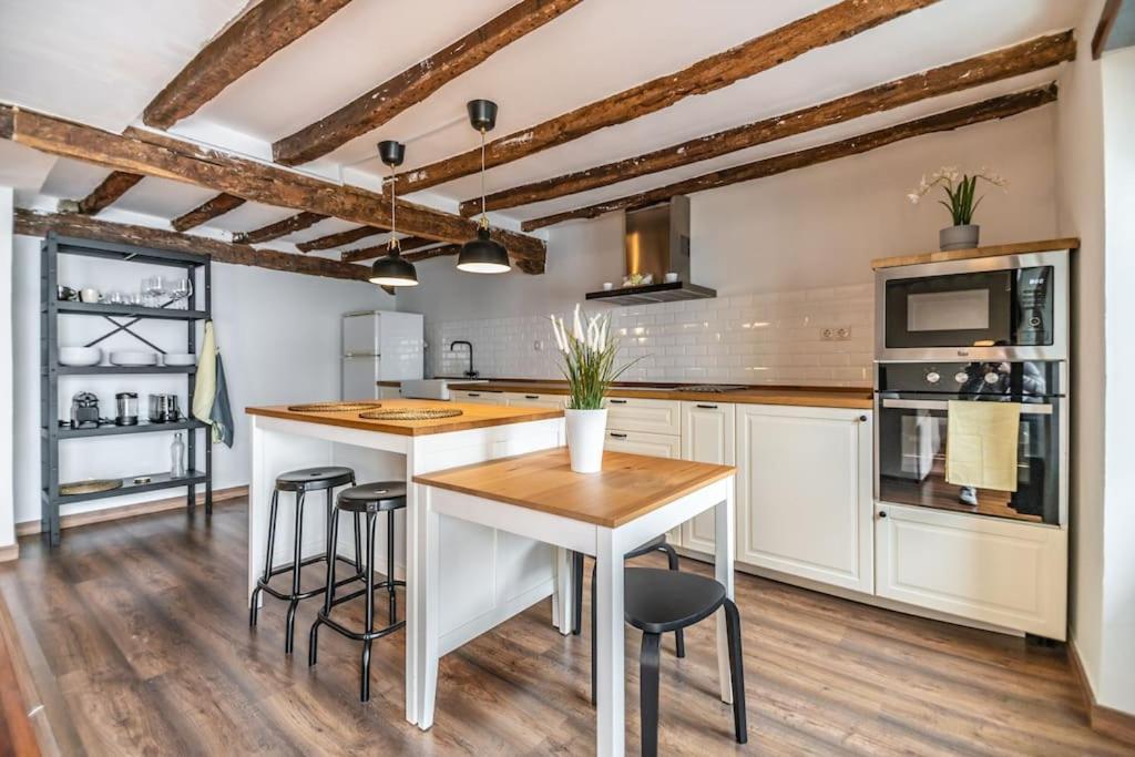 Apartamento De Diseno Junto Al Puerto De Castro Urdiales Apartment Екстериор снимка